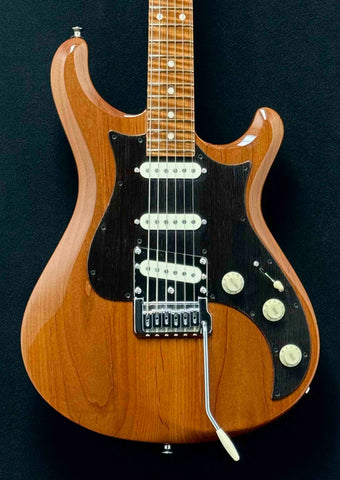 Knaggs Guitars - Severn - T1 Roasted Alder Body - T1 Roasted Maple Neck and Headstock - Brazilian Rose Wood Fretboard - Gotoh Tuners - Fralin Blues Special Pickups - OHSC