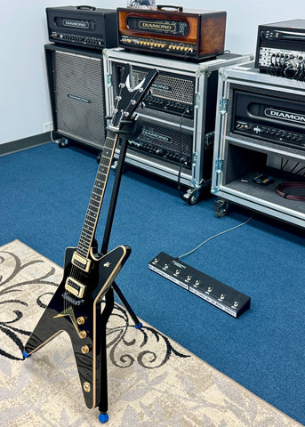 Dean Guitars - USA - ML - Classic Black - Patents Pending - Silver and Brass Hardware - DiMarzio Super Distortion Zebra Pickups - Abalone Dot Inlays - w/OHSC