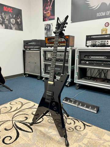 Dean Guitars - USA - ML - Classic Black - Floyd Rose - Creme/Black Zebra DMT Nostalgia Rhythm Pickup - Double Black Seymour Duncan TB4 Treble Pickup - Black Hardware - w/OHSC