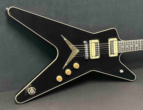 Dean Guitars - USA - ML - Classic Black - Patents Pending - Silver and Brass Hardware - DiMarzio Super Distortion Pickups - Abalone Dot Inlays - w/OHSC