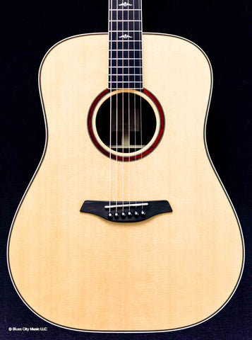 Furch - Orange - Dreadnought - Sitka Spruce top - Rose Wood back and sides - Hiscox OHSC