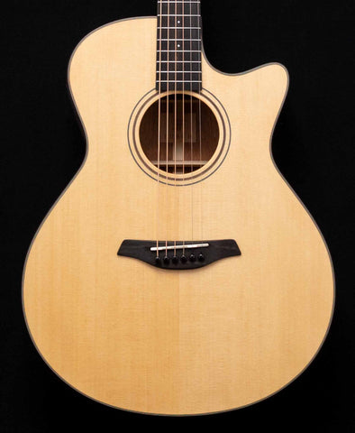 Furch - Green - Grand Auditorium Cutaway - Spruce Top - Mahogany B/S - LR Baggs Stagepro Element - Hiscox OHSC